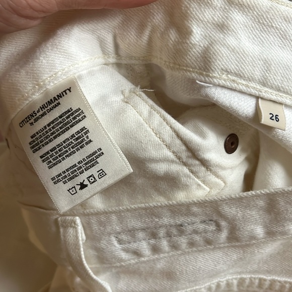 Citizens of Humanity Liya Distressed Denim - Classic High Rise Crop - Picture 5 of 8